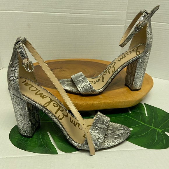 Sam Edelman Snakeprint YARO Ankle strap heels - Picture 2 of 9